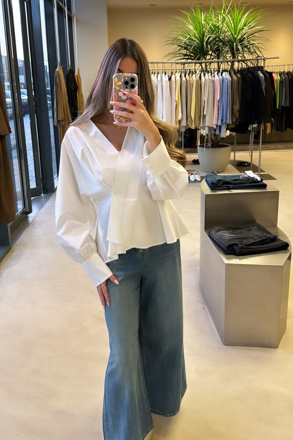 Short Pleated 2Buttons Shirt