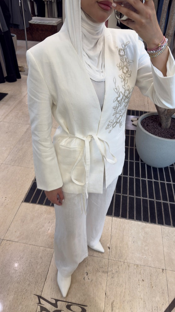 Embroidered Collarless Set