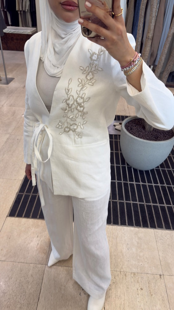 Embroidered Collarless Set
