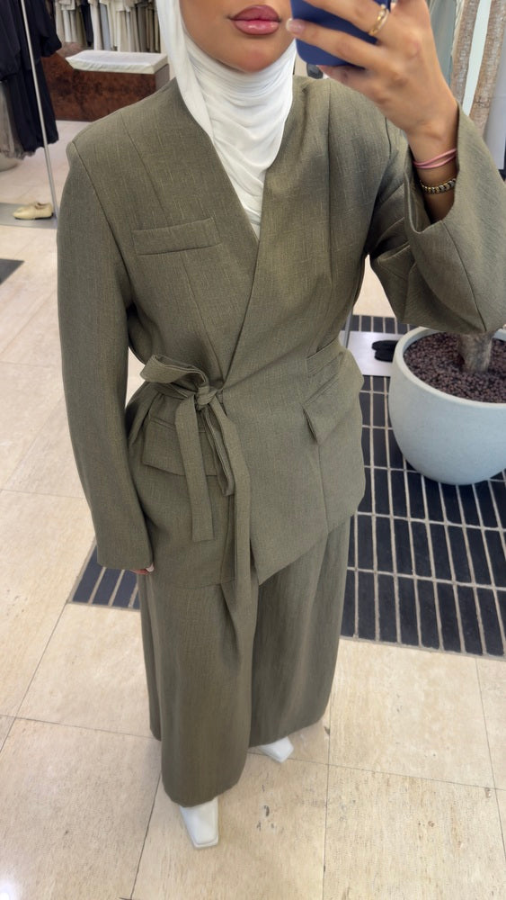Center-tied Blazer Set