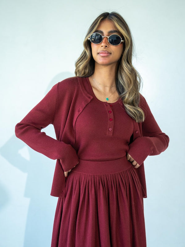 3PC Knitted Top + Skirt Setملابس كاملة / أطقم