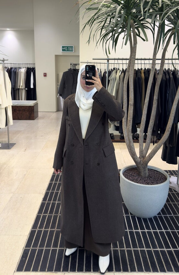 6 Buttons Pointed Lapel Coat