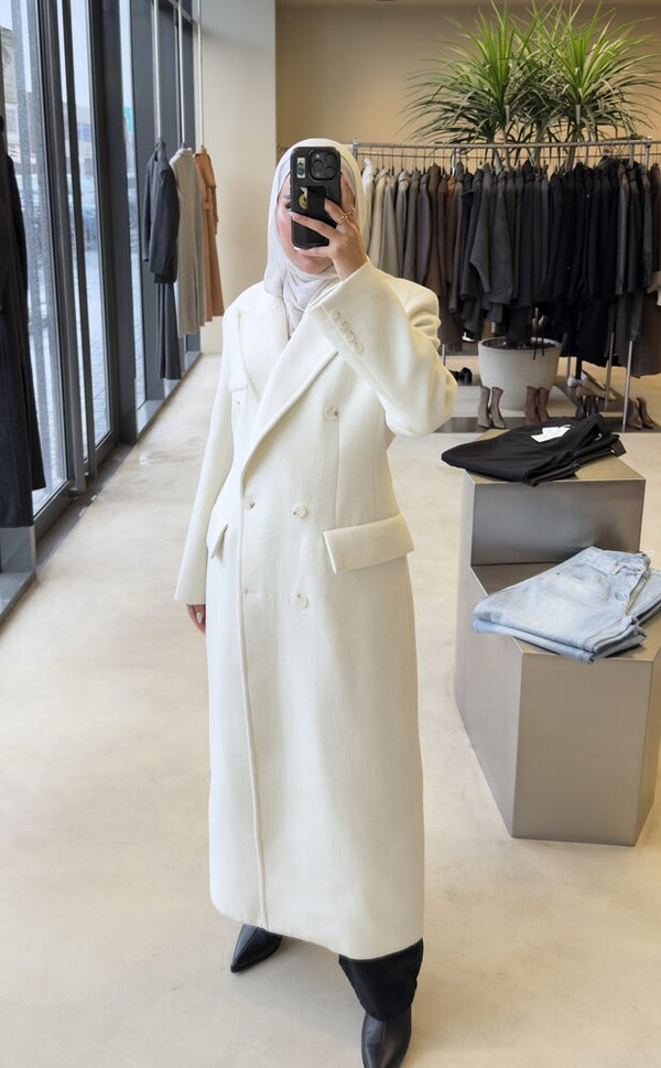6 Buttons Pointed Lapel Coat