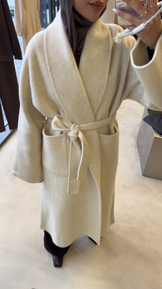 Woolen 2-Pocket Coat w/ Belt