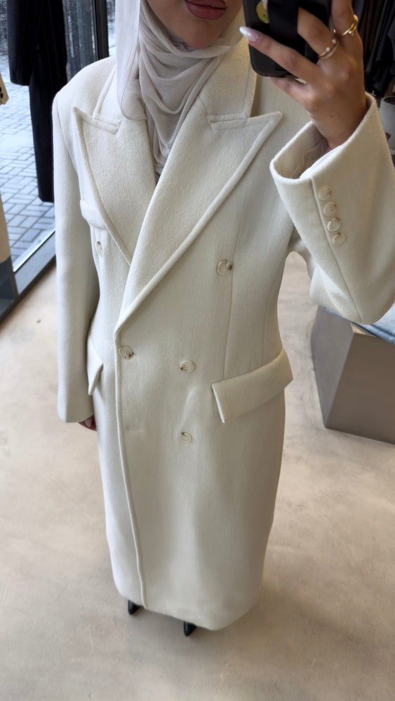 6 Buttons Pointed Lapel Coat