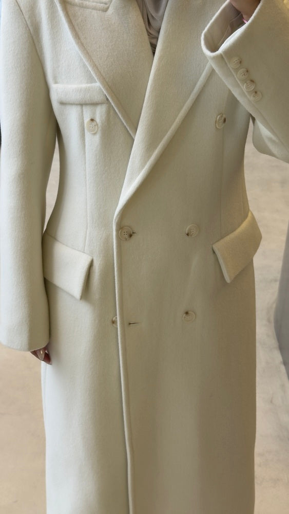 6 Buttons Pointed Lapel Coat