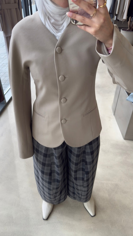 Uncollared Blazer