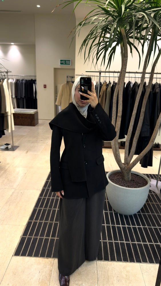 Woolen Slim Fit Jacket w/ Scarf