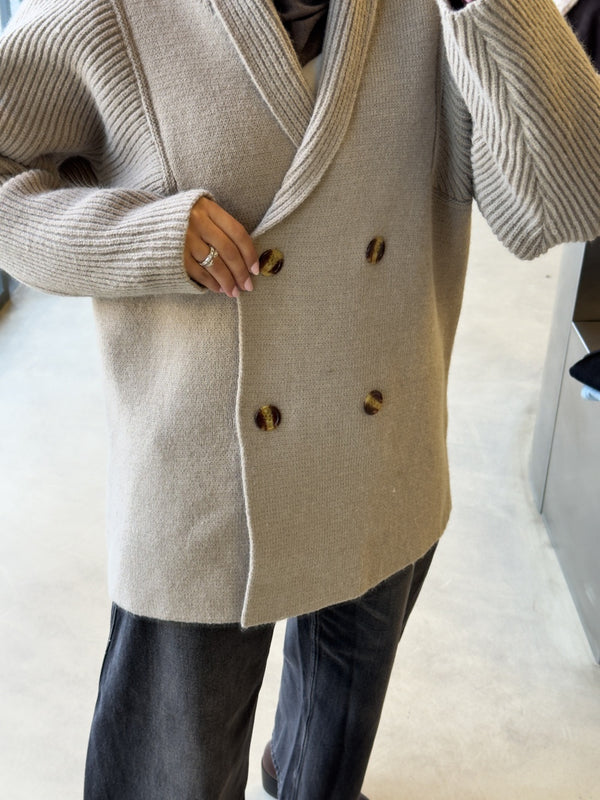 Knitted Loose Top 4 Buttons