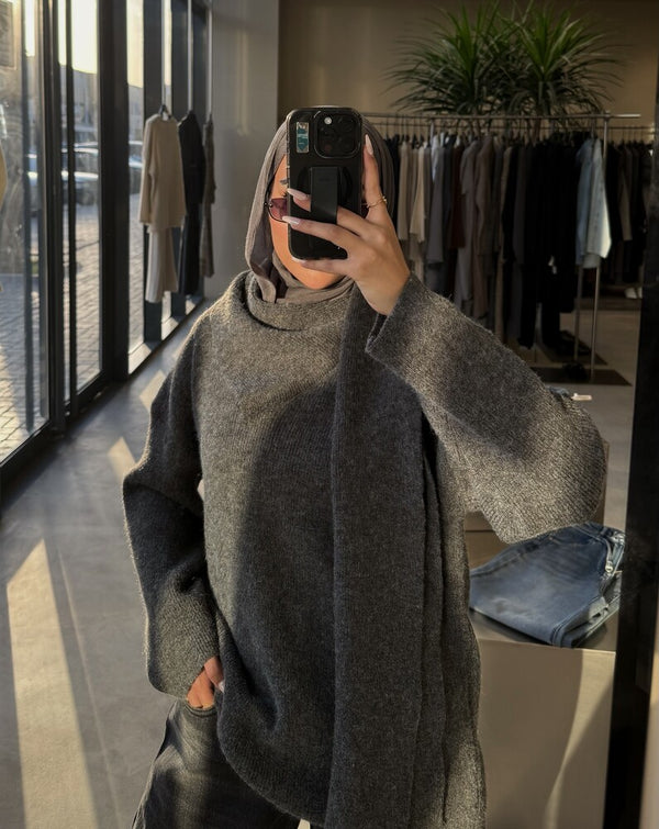 V-neck Scarf Knitwear