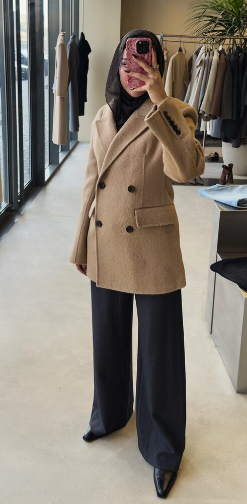 Woolen 4-Button Blazer