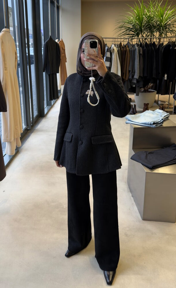 Woolen Round Neck Matching Button Blazer