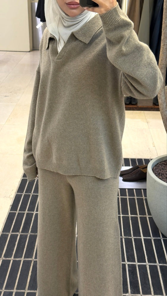 V-neck Collared Knitted Set