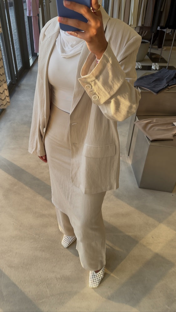 Skousers Suit
