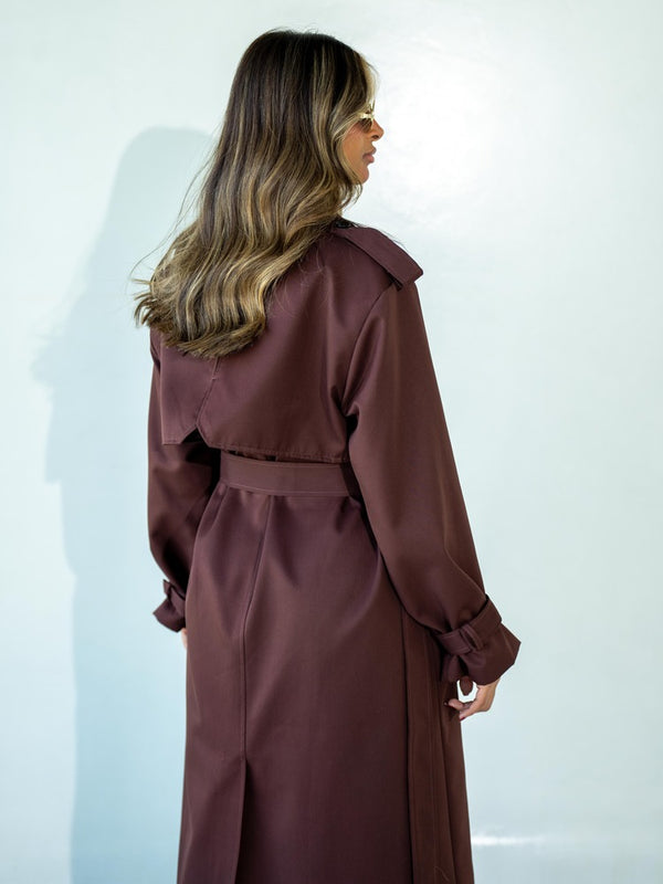 Maroon Trenchcoat with Beltالسترات الخارجية / المعاطف الطويلة