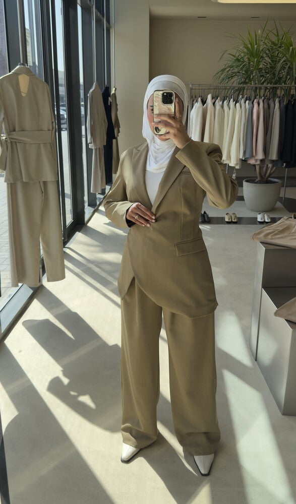 Asymmetrical Hemline Blazer Set